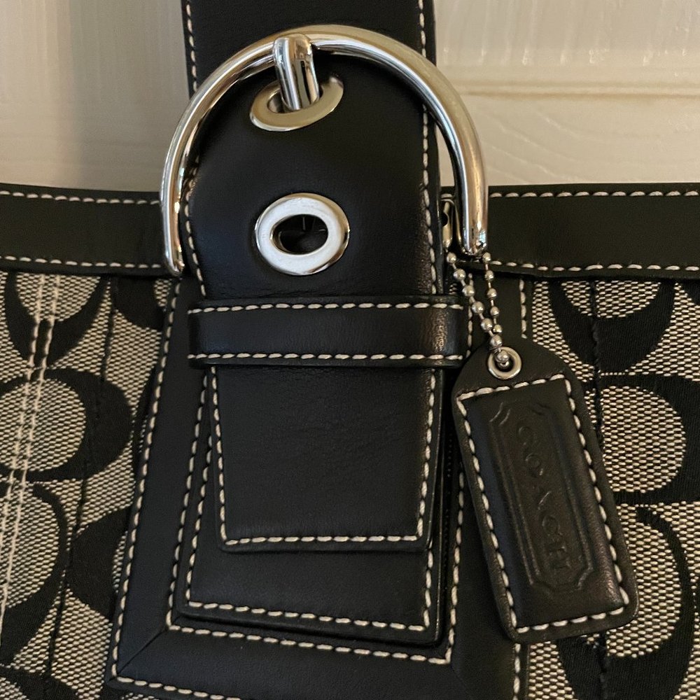 COACH Large Soho Black Signature Tote - No. CO6Q-10080 - Picture 7 of 9